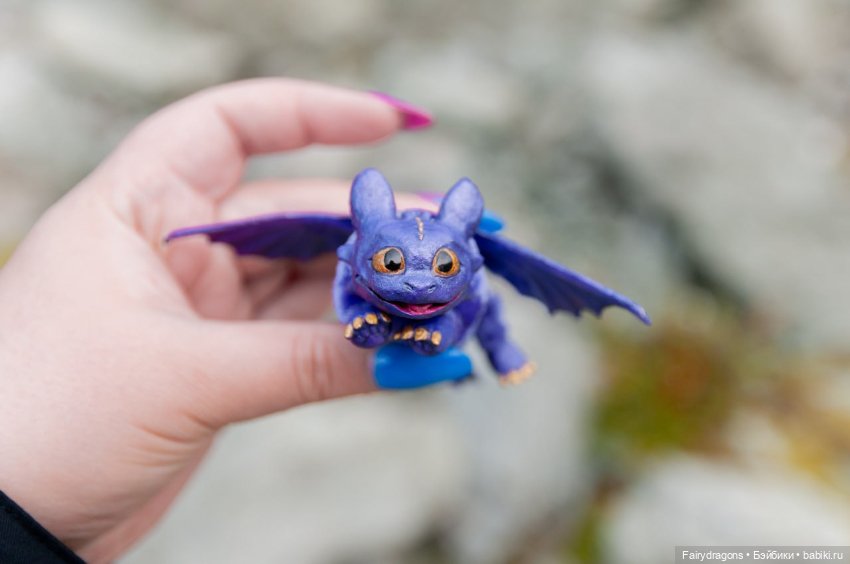 Маленький дракон из альпийских ночных фурий
