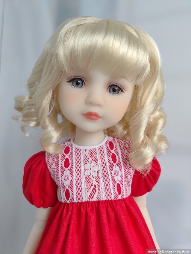 Молли и большая примерка — Куклы Ruby Red (Руби Ред) Fashion Friends: Siblies (фото 4)