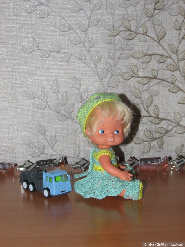 Авторский вязаный наряд\комплект с шапочкой "Цветочная Фея-4" на кукол ГДР Кисс Ми \ Kiss Me