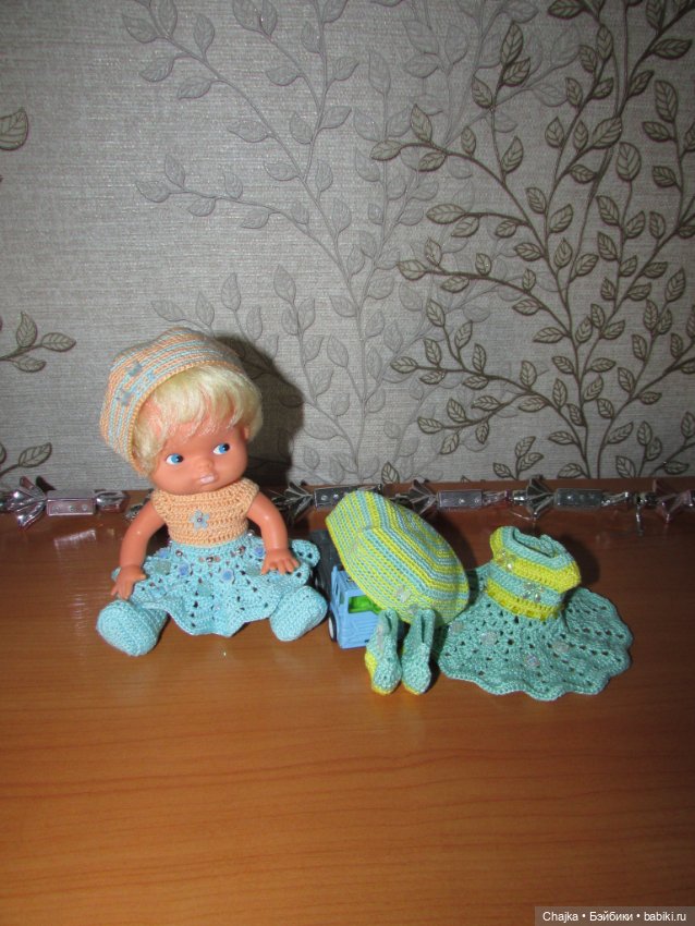 Авторский вязаный наряд\комплект с шапочкой "Цветочная Фея-3" на кукол ГДР Кисс Ми \ Kiss Me