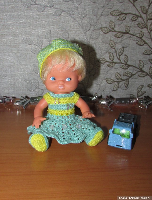 Авторский вязаный наряд\комплект с шапочкой "Цветочная Фея-4" на кукол ГДР Кисс Ми \ Kiss Me