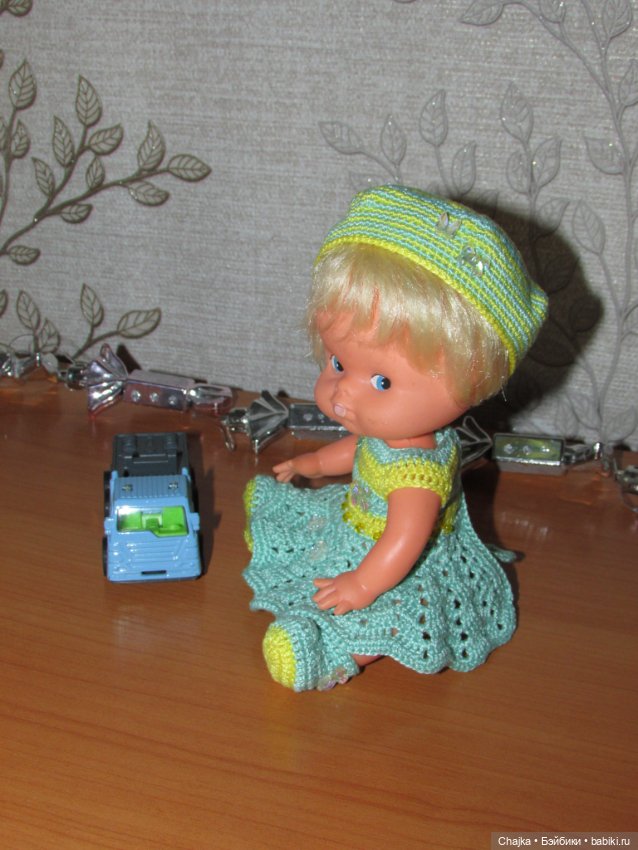 Авторский вязаный наряд\комплект с шапочкой "Цветочная Фея-4" на кукол ГДР Кисс Ми \ Kiss Me (фото 3)