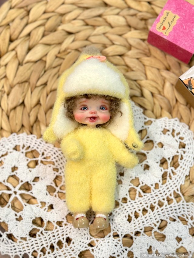 Снова банановый костюмчик 🍌