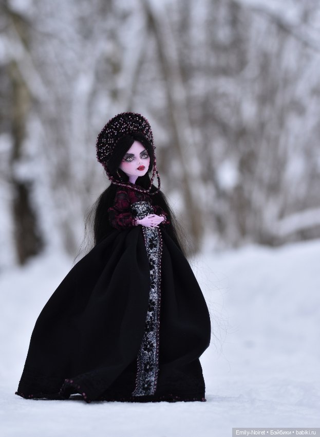 Упырица — ООАК Monster High и Ever After High: репейнт