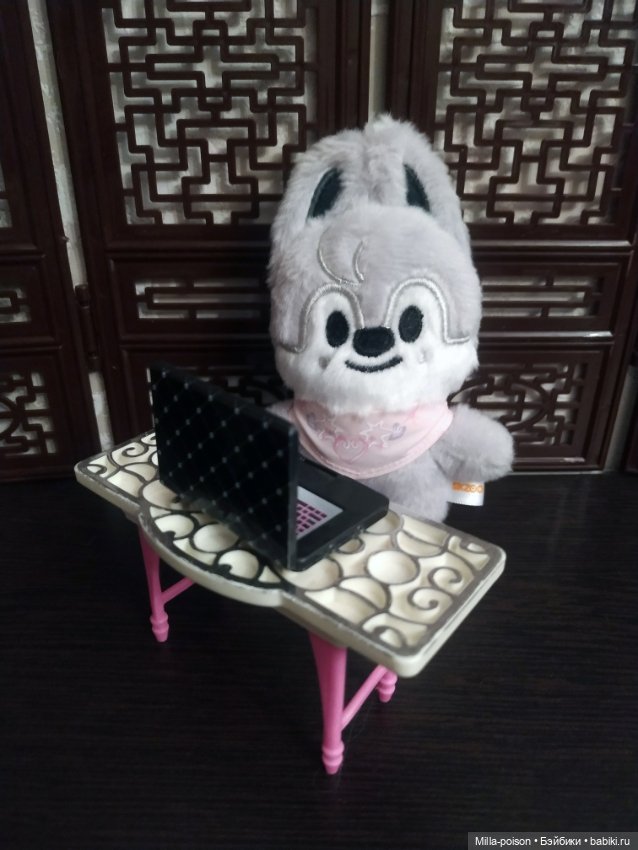 Один волк хорошо, а два волка лучше)