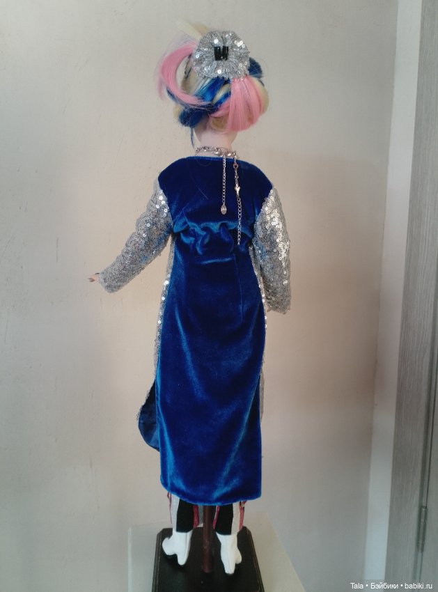 Харли Квинн (образ героини из Хищных птиц) (фото 6)