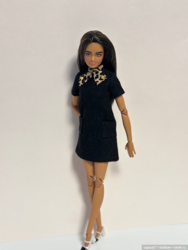 Примерка — Куклы Barbie (Барби): Looks (фото 2)