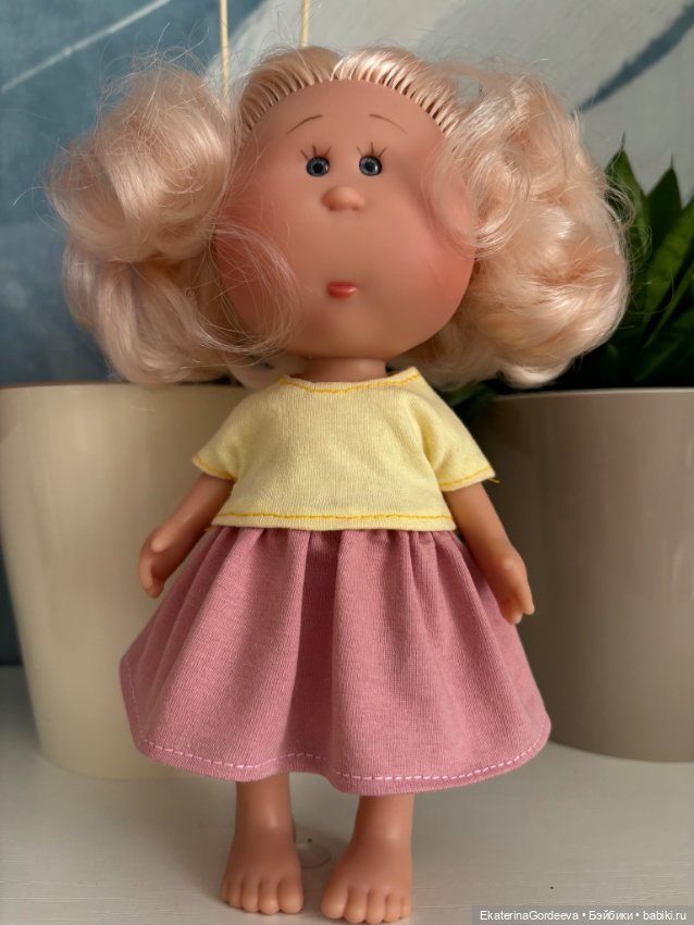 Ванильная булочка — Куклы Nines d'Onil (Нинес): Миа (Mia) (фото 3)