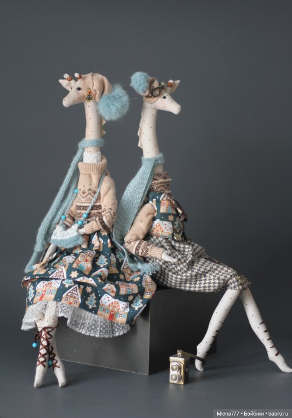 Жирафы, зимняя прогулка — Авторские текстильные куклы: Вальдорфские