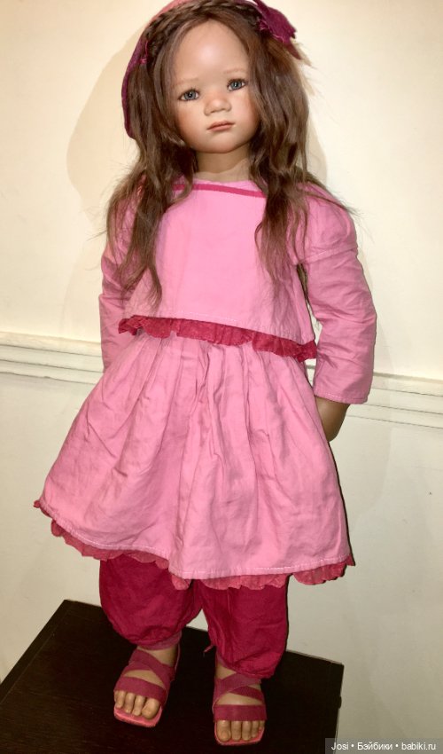 Куколки собираются на выставку