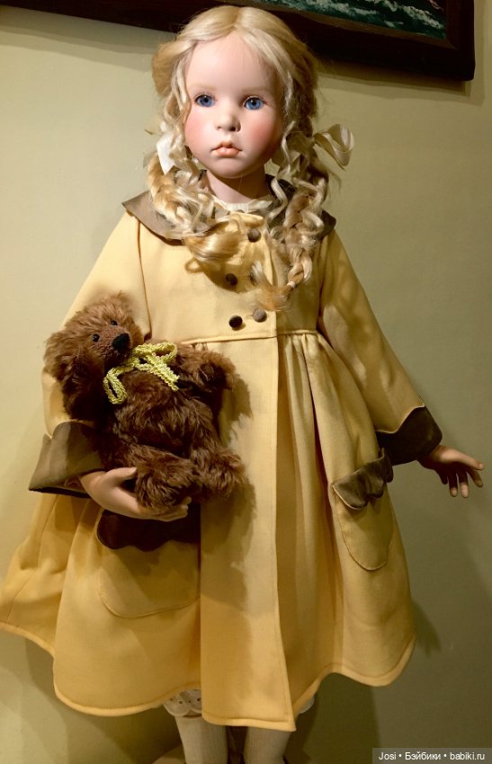 Куколки собираются на выставку