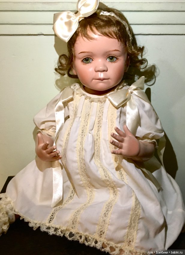 Куколки собираются на выставку