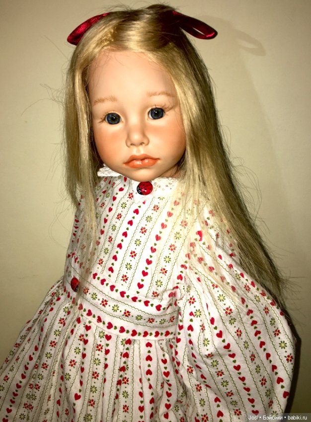 Куколки собираются на выставку