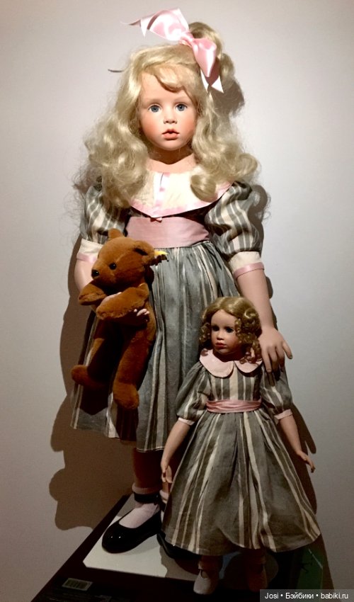 Куколки собираются на выставку