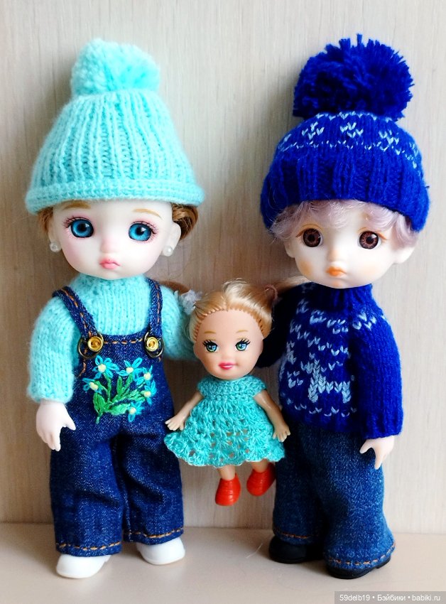 Баболик Алёшка знакомится с девчонками