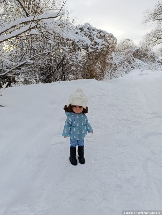Зимние прогулки с куклами - ч.1