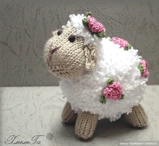 Цветочная овечка Молли с описанием вязания