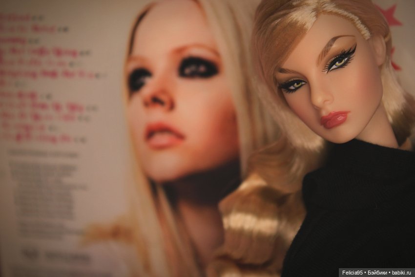 Agnes Von Weiss and Avril Lavinge (фото 7)