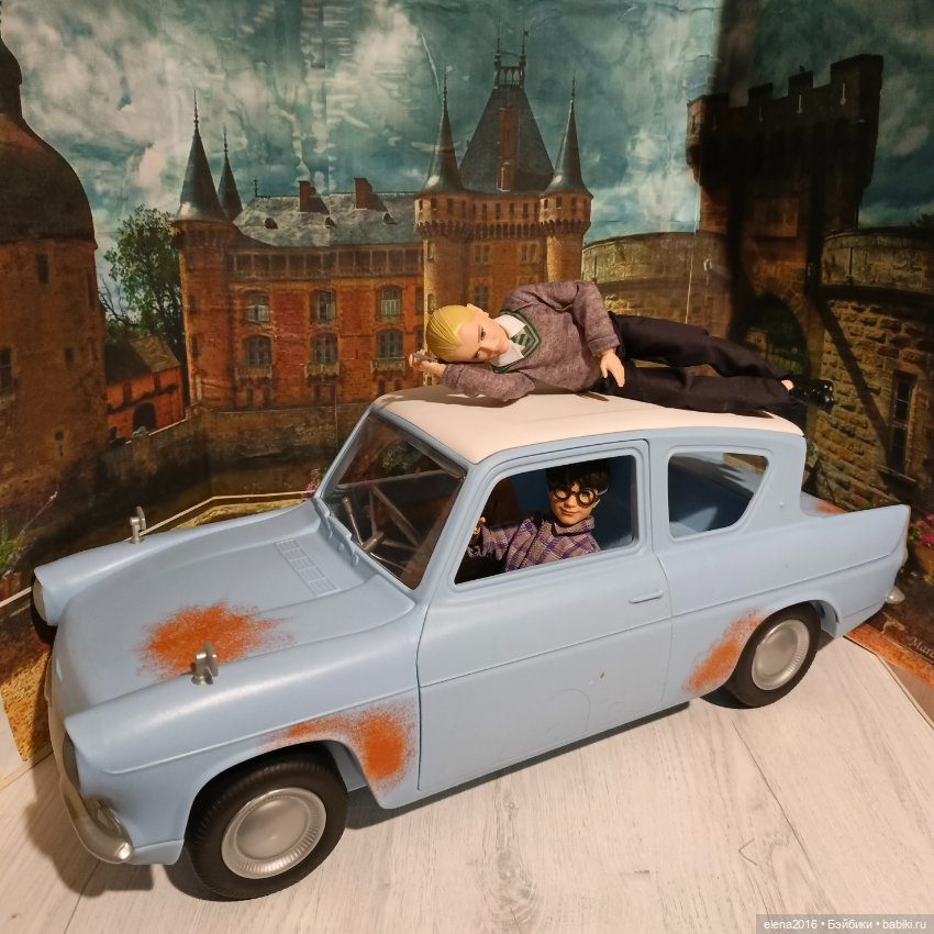 Мы снова и снова читали те сказки,