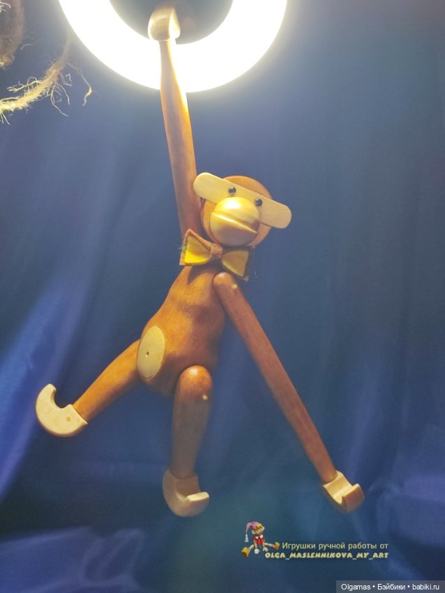 Игривая обезьянка 🐒🐒😊 — Авторские игрушки из дерева: резьба (фото 5)