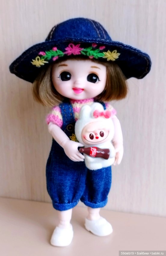 Новый джинсовый наряд для баболи Маи