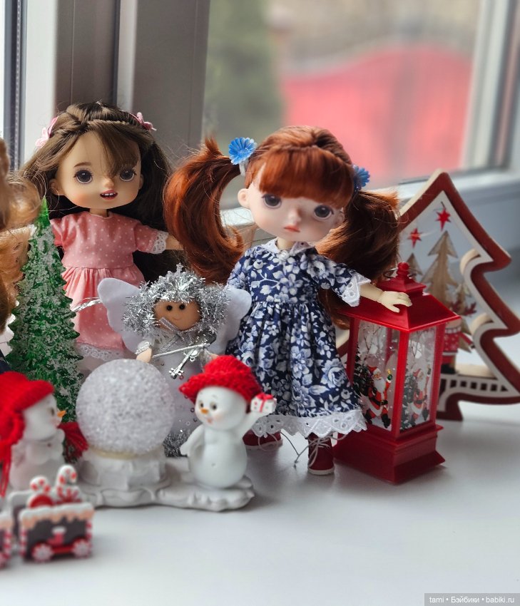 Три непоседы у окна — Куклы Xiaomi Monst (Сяоми) и Pipitom: шарнирные