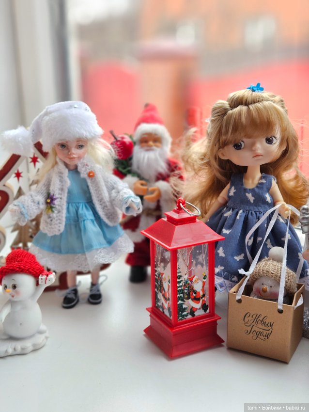 Три непоседы у окна — Куклы Xiaomi Monst (Сяоми) и Pipitom: шарнирные (фото 4)