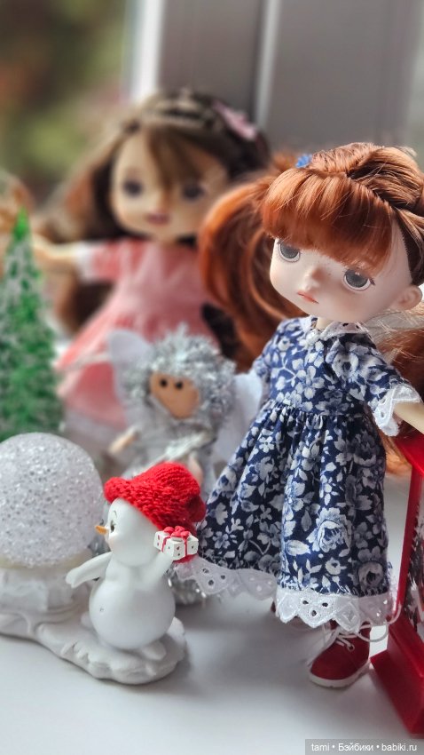 Три непоседы у окна — Куклы Xiaomi Monst (Сяоми) и Pipitom: шарнирные