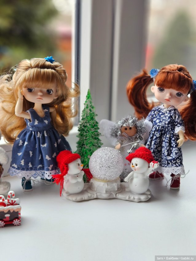 Три непоседы у окна — Куклы Xiaomi Monst (Сяоми) и Pipitom: шарнирные