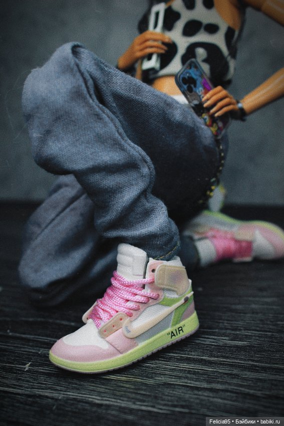 Lina вдохновлённая y2k стилем (фото 5)