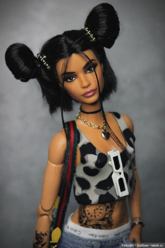 Lina вдохновлённая y2k стилем (фото 8)