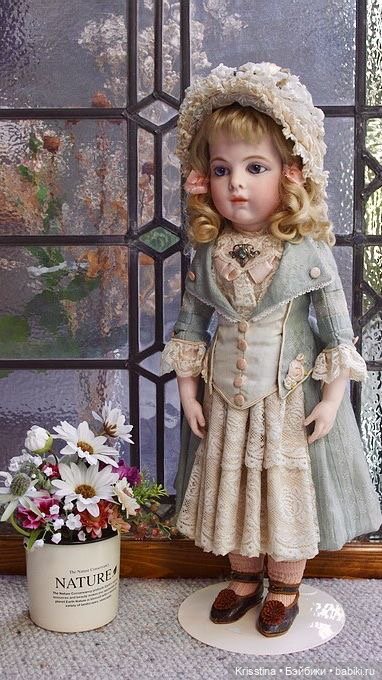 Наряды для антикварных кукол