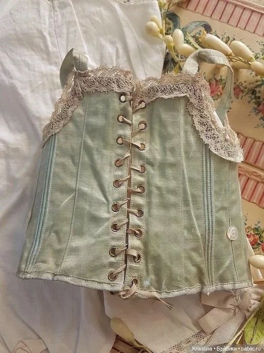 Нижнее бельё и обувь для антикварных кукол (фото 5)