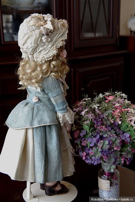 Наряды для антикварных кукол