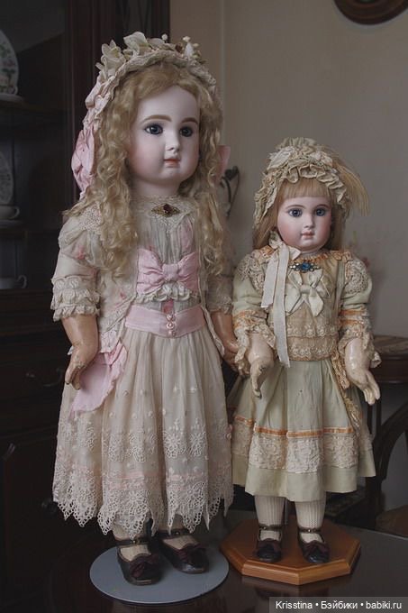 Наряды для антикварных кукол