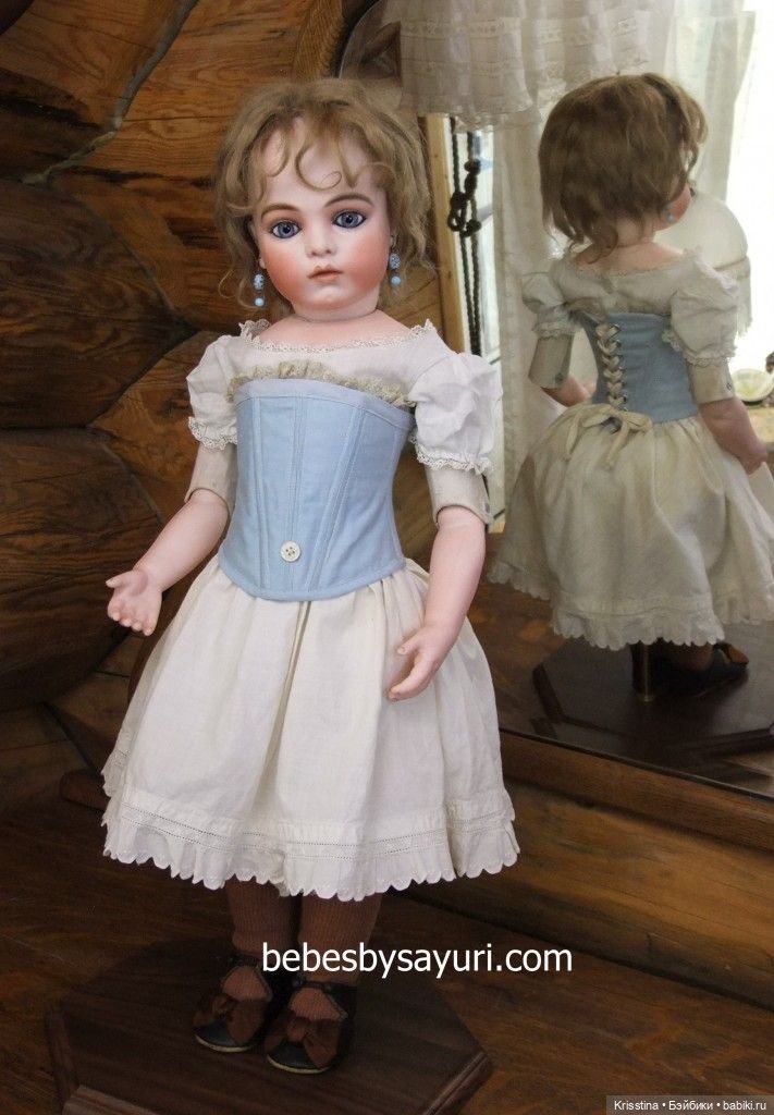 Нижнее бельё и обувь для антикварных кукол