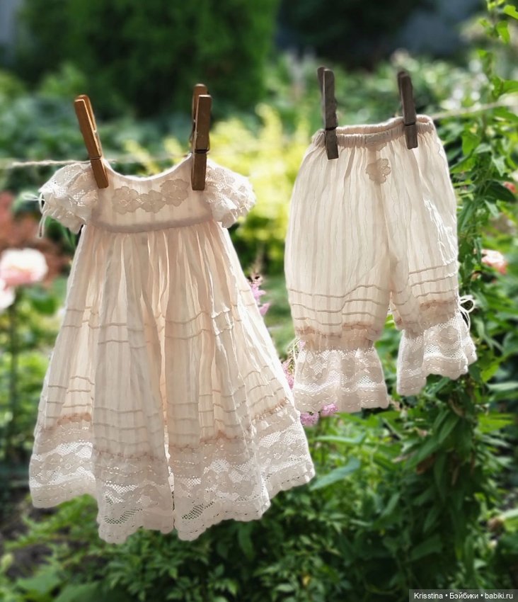 Нижнее бельё и обувь для антикварных кукол