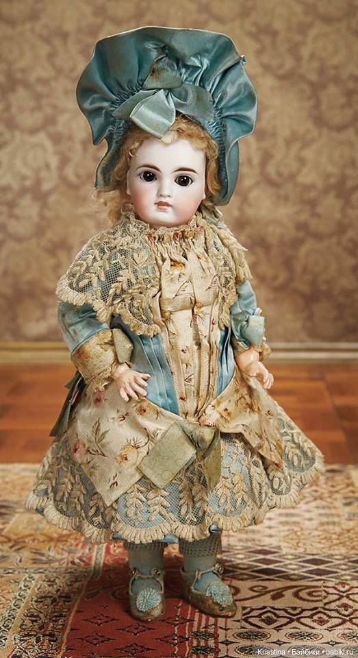 Наряды для антикварных кукол, часть вторая