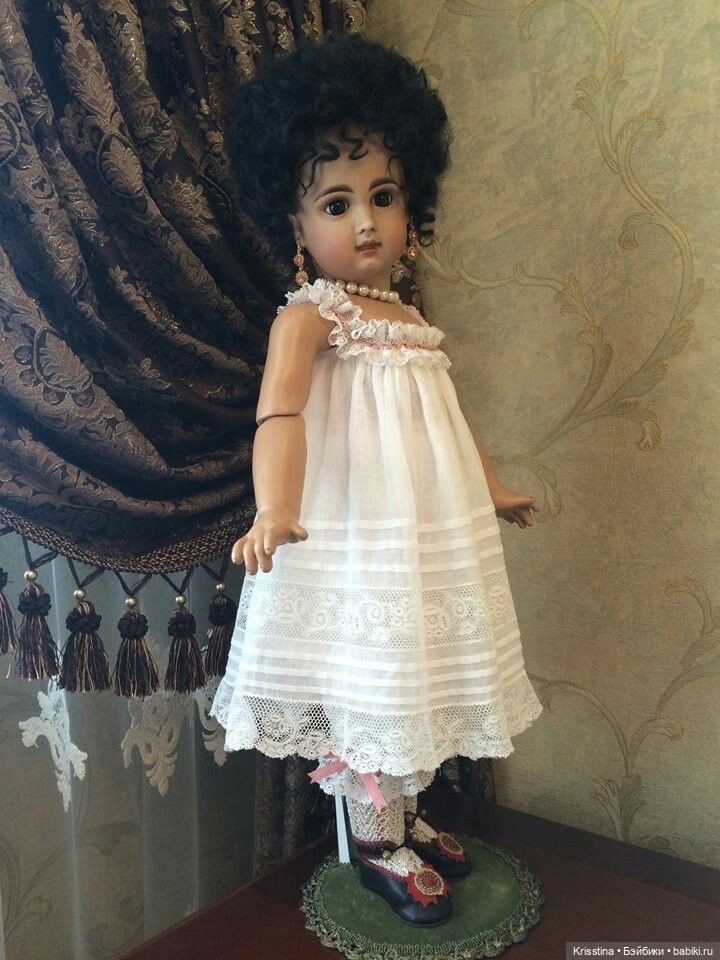 Нижнее бельё и обувь для антикварных кукол