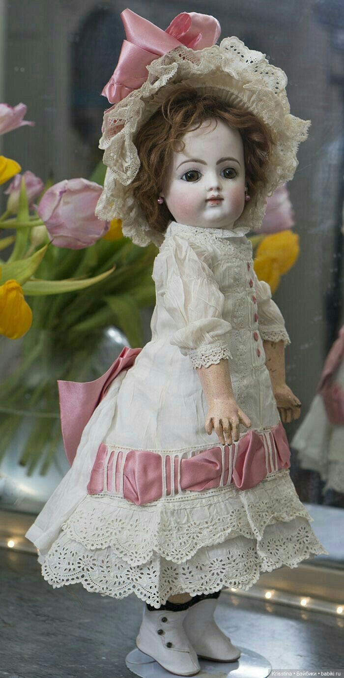 Наряды для антикварных кукол