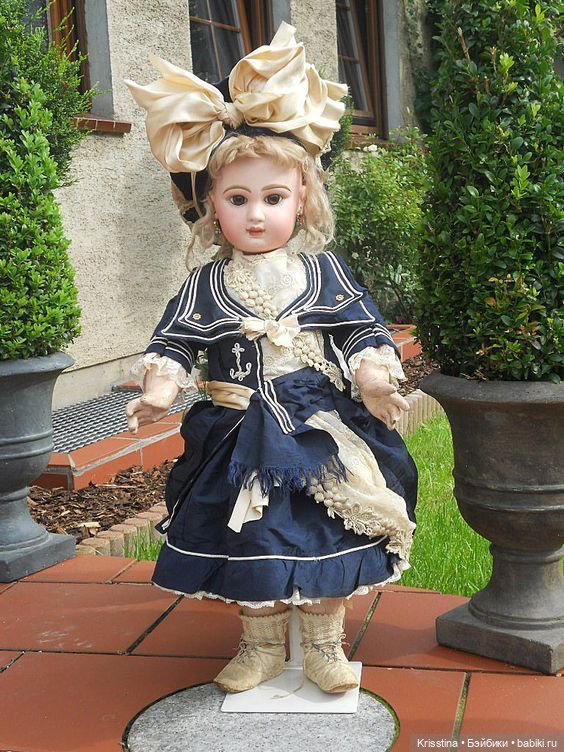 Наряды для антикварных кукол