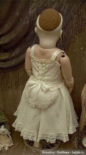 Нижнее бельё и обувь для антикварных кукол