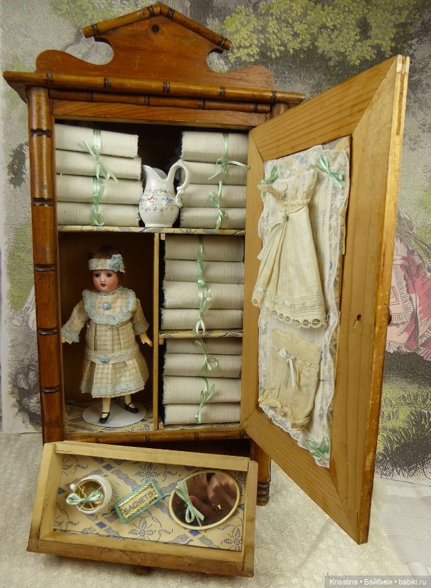 Аксессуары для антикварных кукол