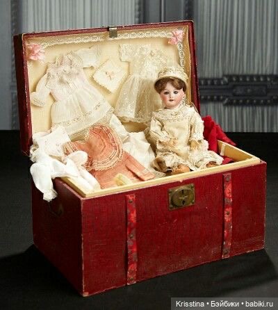 Аксессуары для антикварных кукол