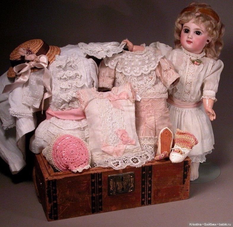 Аксессуары для антикварных кукол