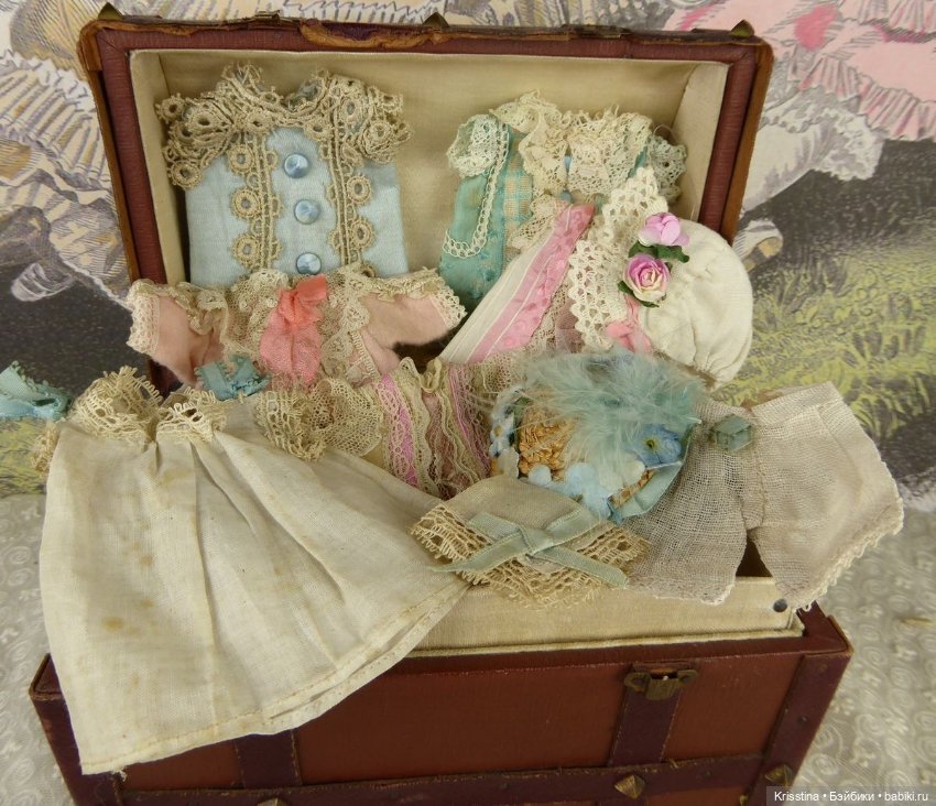 Аксессуары для антикварных кукол