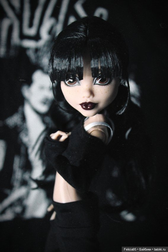 Monster high Wednesday. Моя первая МХ (фото 3)