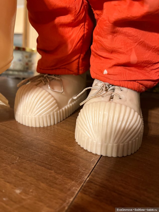 Кукла «Нина» (СССР, фабрика «Кругозор»): костюмы, датировка и цены — где факты, а где мифы (фото 6)