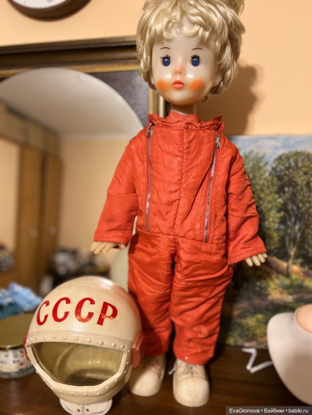 Кукла «Нина» (СССР, фабрика «Кругозор»): костюмы, датировка и цены — где факты, а где мифы (фото 2)