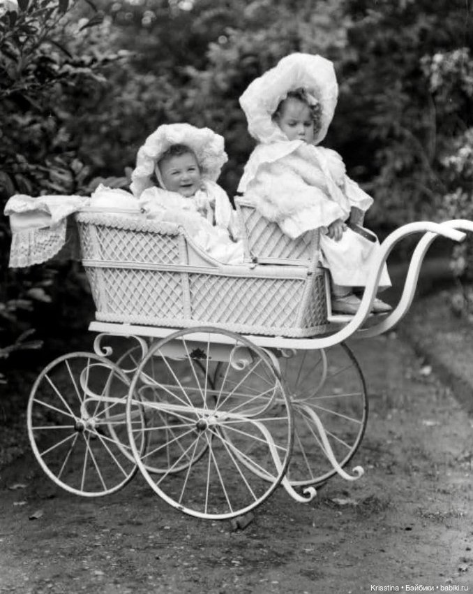 Антикварные и куклы и детки